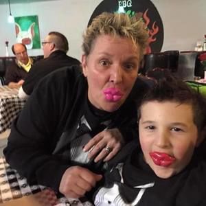 Meet your Posher, Debbie